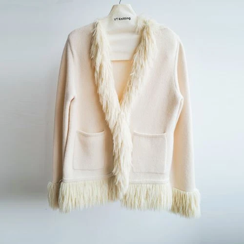 Warme Woll-Strickjacke für Damen